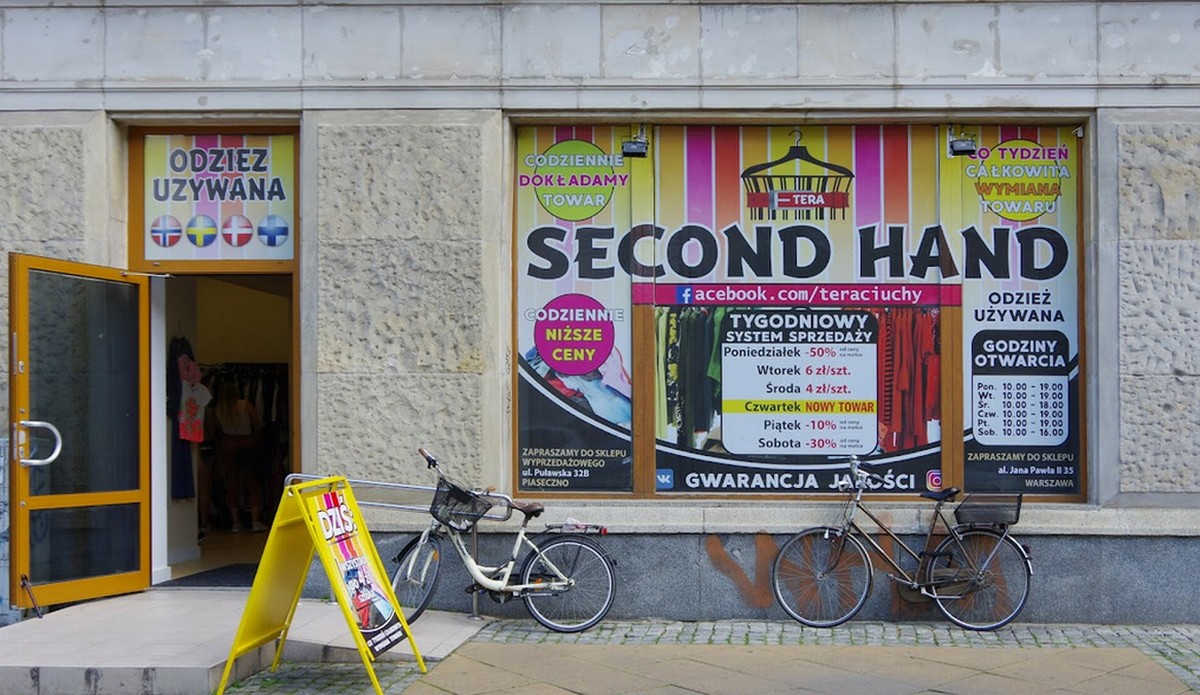 Ciucholandy i cały rynek odzieży second-hand rekordowo rośnie i to jako trend światowy