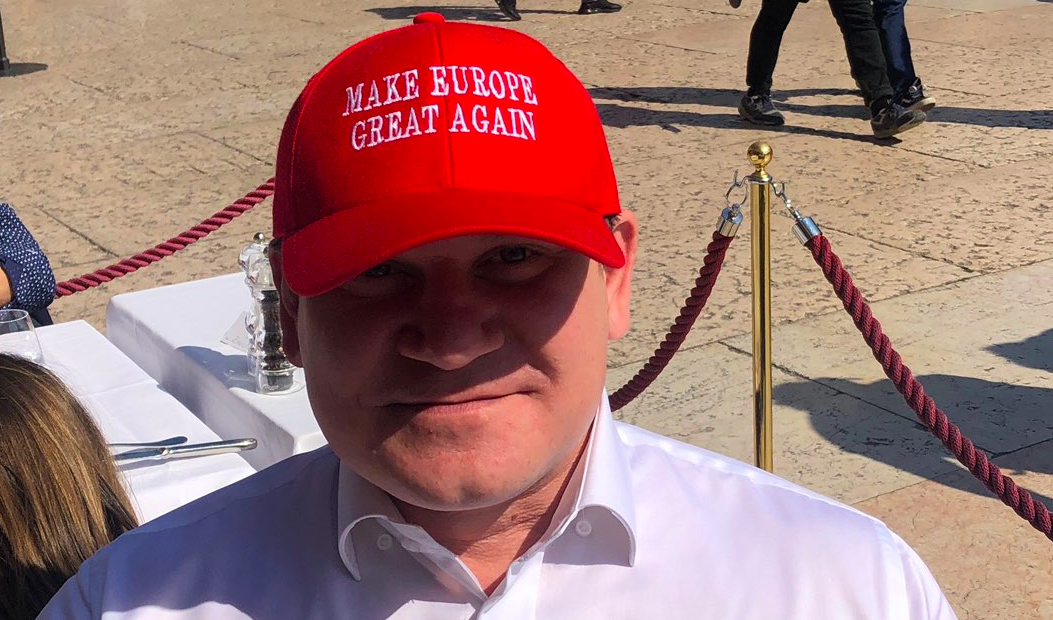 Dominik Tarczyński w Weronie: Make Europe Great Again:trump2: