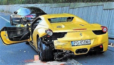 Dziennikarz motoryzacyjny o wypadku na Słowacji: "Takich sytuacji będzie więcej, bo przybywa bardzo szybkich aut"