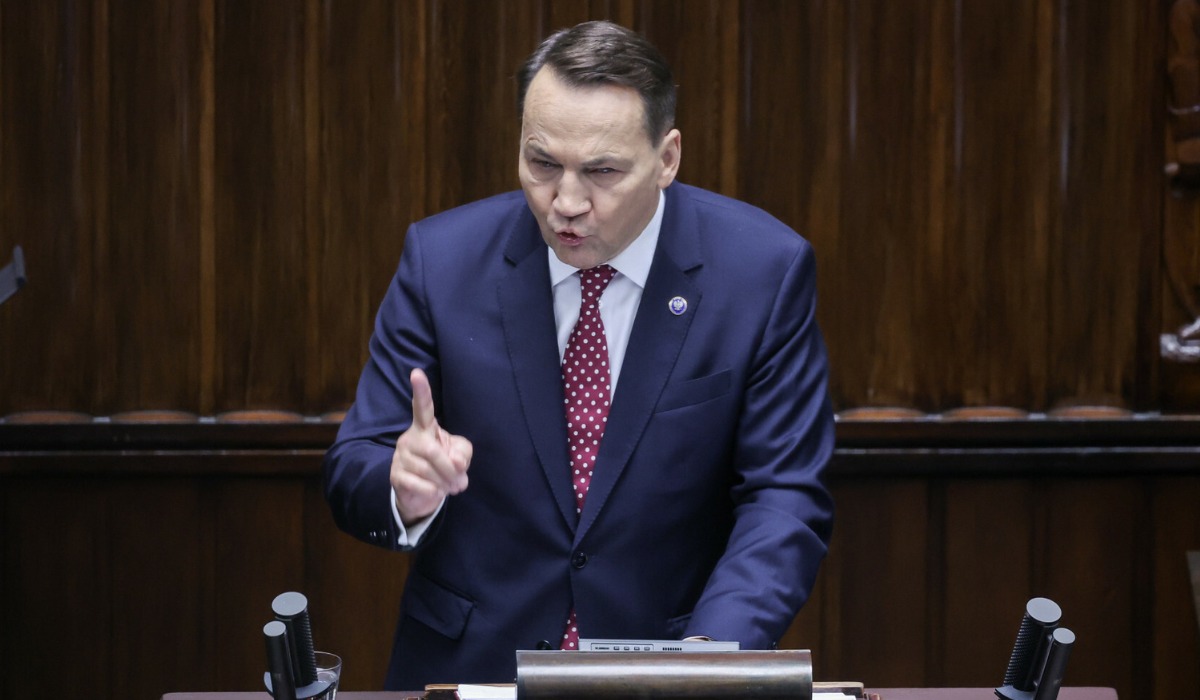 Sikorski ostrzega: obrona przed Rosją kosztowałaby 24 razy więcej niż wynosi polski budżet na obronę
