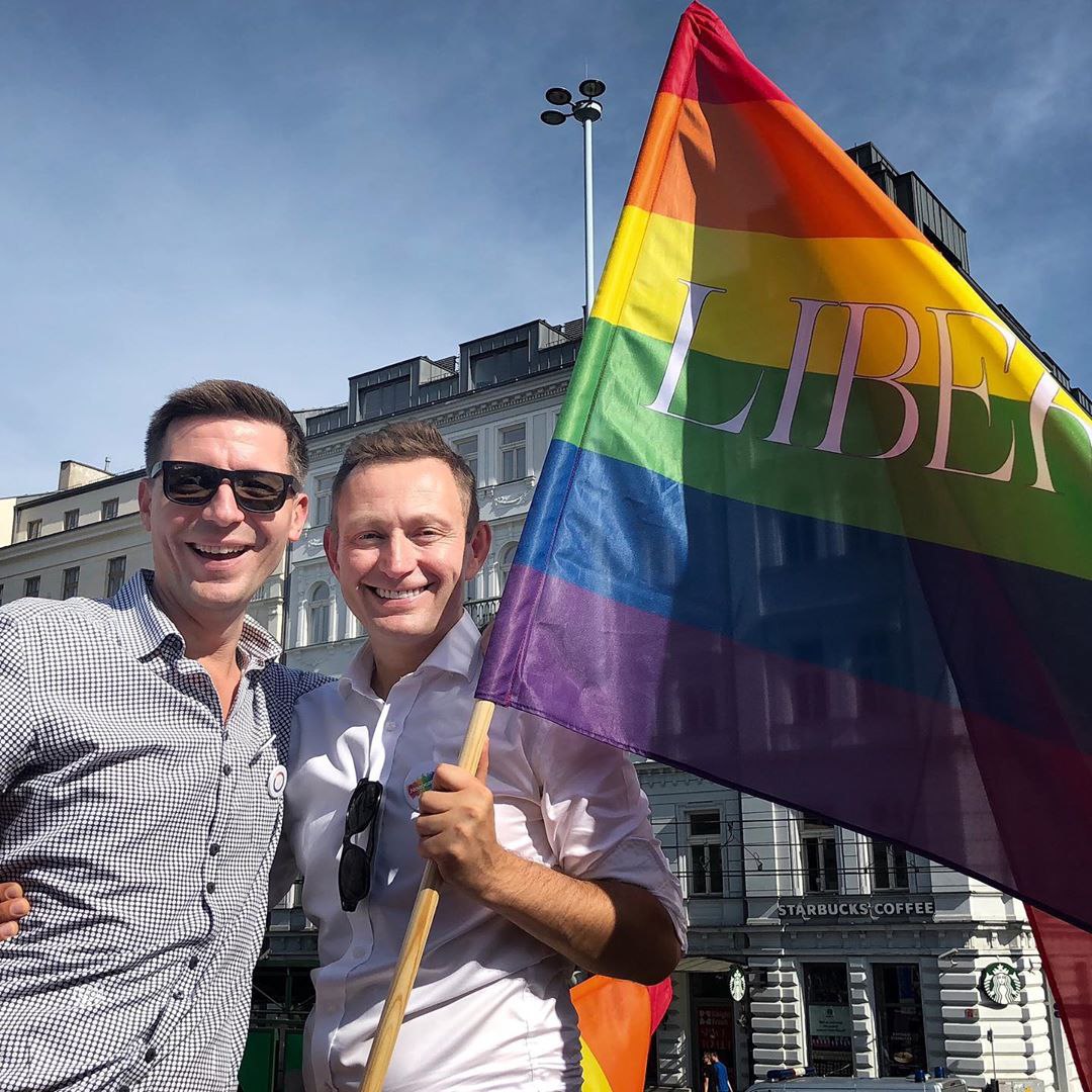 Paweł Rabiej: tęcza nie obraża. Głupota i kołtuństwo PiS - poraża