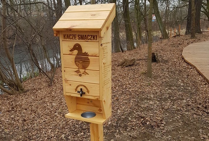 W parku we Wrocławiu stanął pierwszy w mieście "kaczkomat"