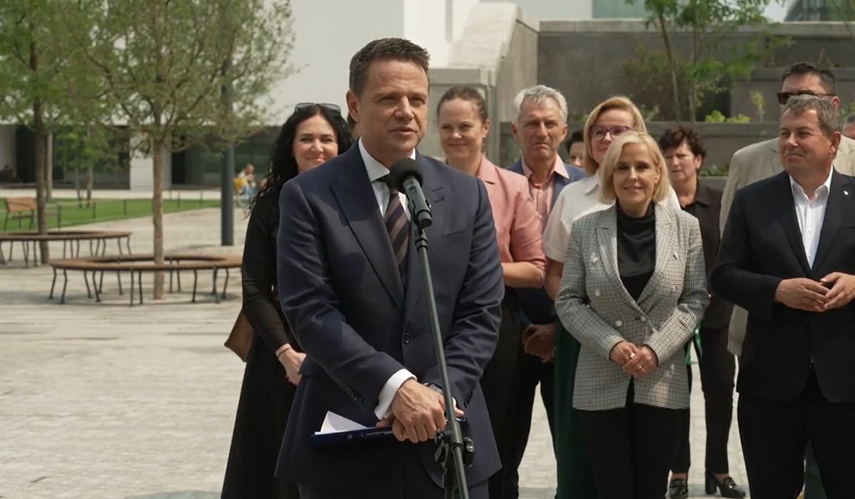 Trzaskowski smutno po wyborach: "skoncentruję się teraz na Warszawie, myślę, że wszyscy to zrozumieją"