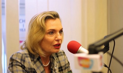 Senator Anders tłumaczy się z 600 TYSIĘCY wydanych na podróże: "Nie ja ustalam ceny biletów!"