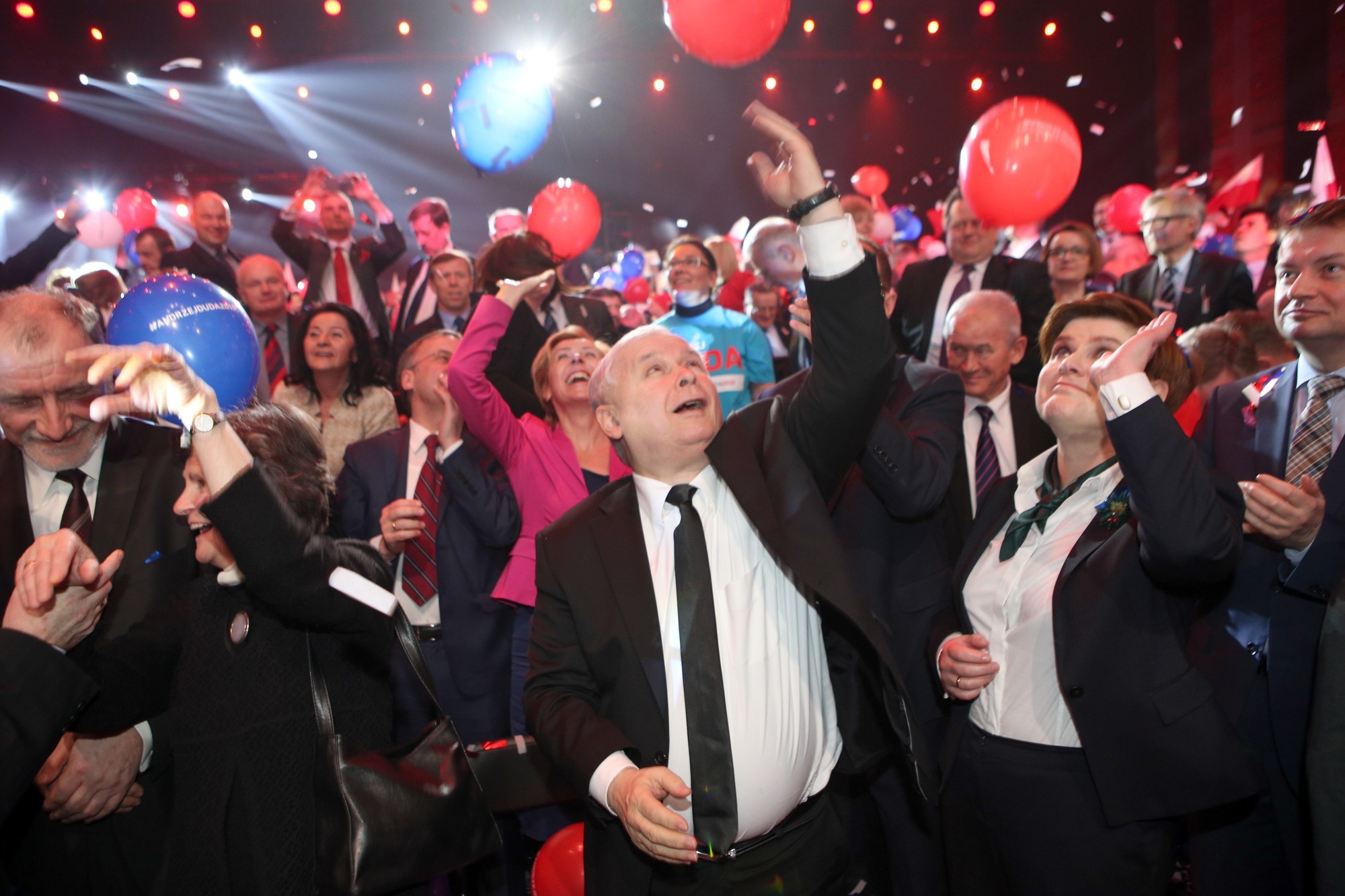 Exit poll: PiS wygrywa wybory parlamentarne