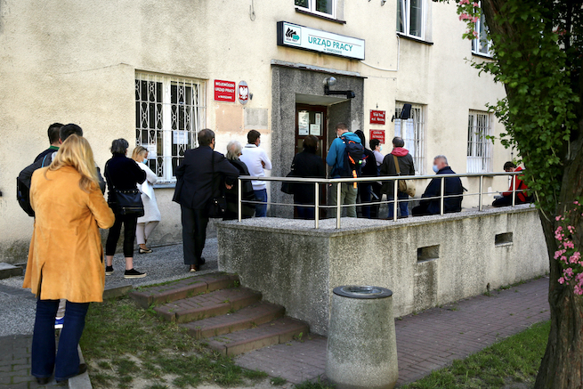 GUS: rośnie bezrobocie, w maju milion Polaków bez pracy