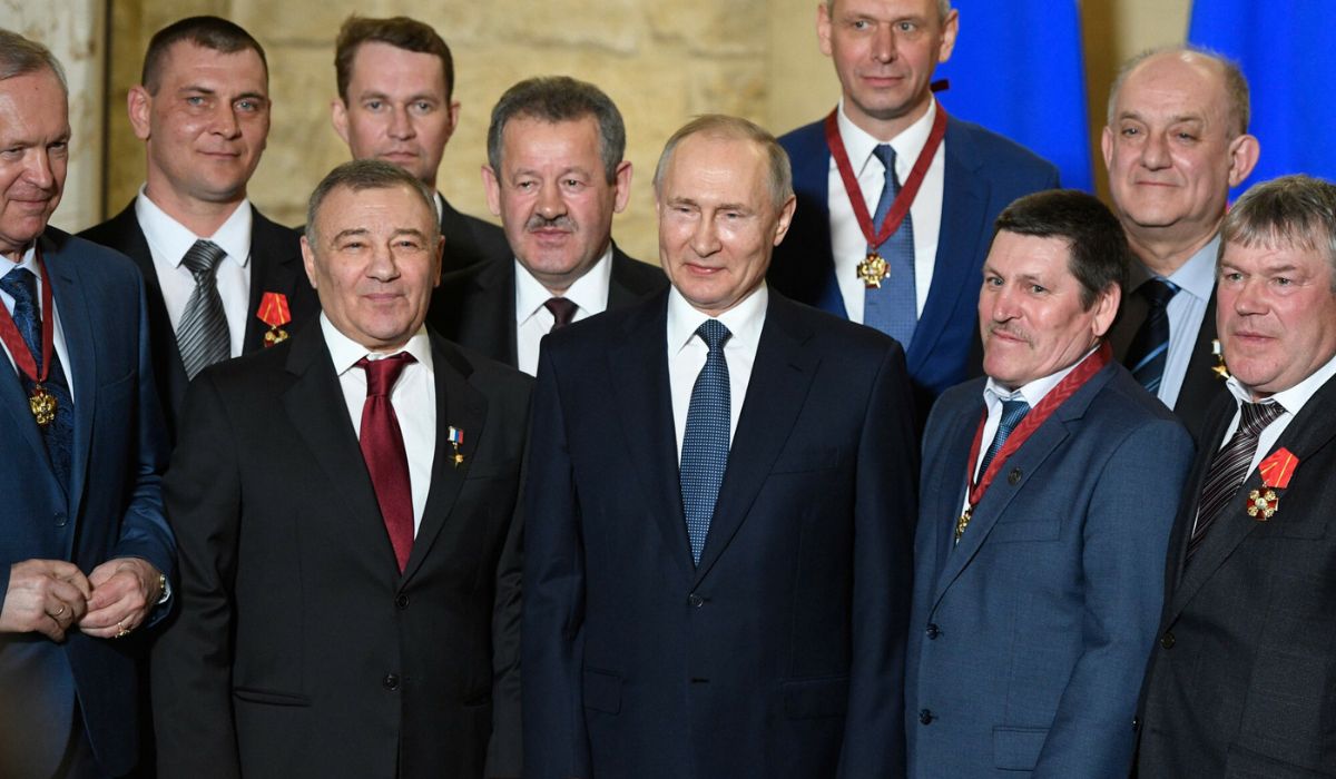 Rosyjskim oligarchom jest smutno przez te całe sankcje i składają pozwy do TSUE