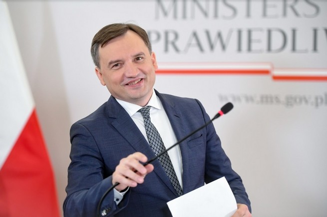 Ministerstwo Sprawiedliwości pracuje nad "prewencyjną konfiskatą majątku" bez wyroku sądu