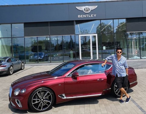 "Kupiłem sobie prezent na 55. urodziny"