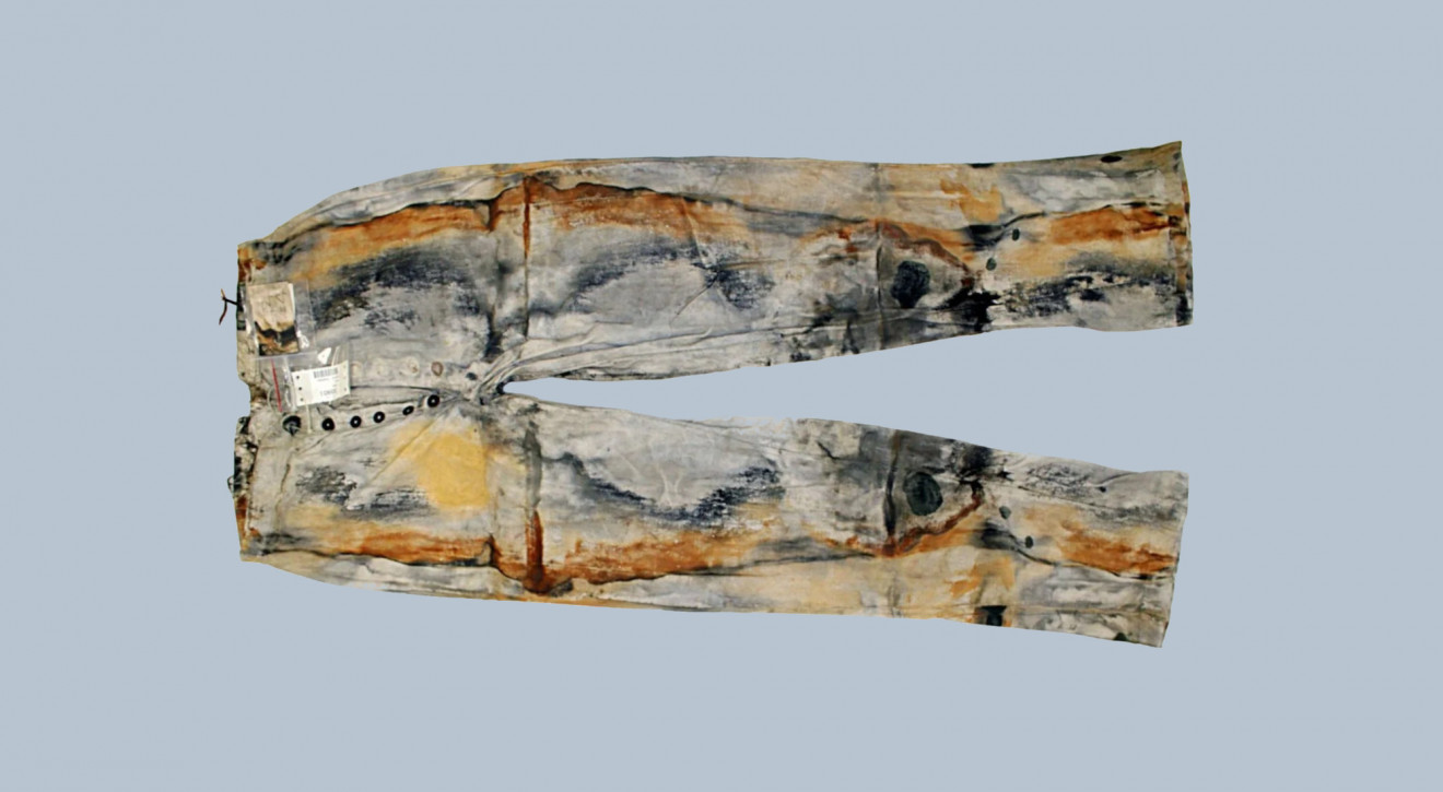 Najstarsze spodnie dżinsowe na świecie znalezione we wraku zostały sprzedane na aukcji za 114 000 $