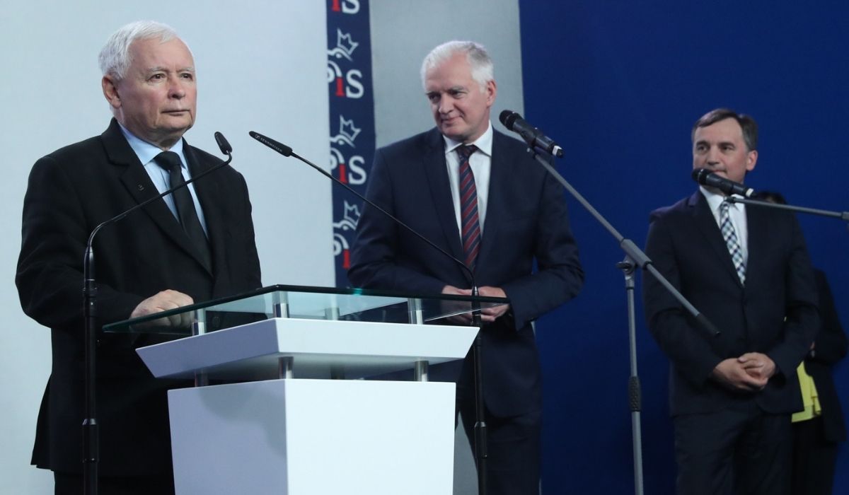 Kaczyński, Ziobro i Gowin zrobili konferencję, że już niby zgoda, ale właściwie nie wiadomo na co