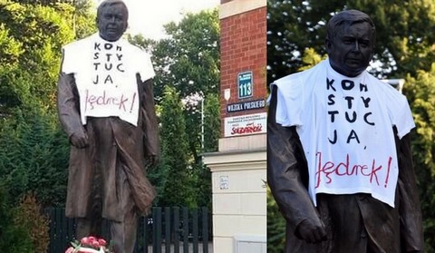 W Szczecinie ktoś założył koszulkę na pomnik Lecha Kaczyńskiego