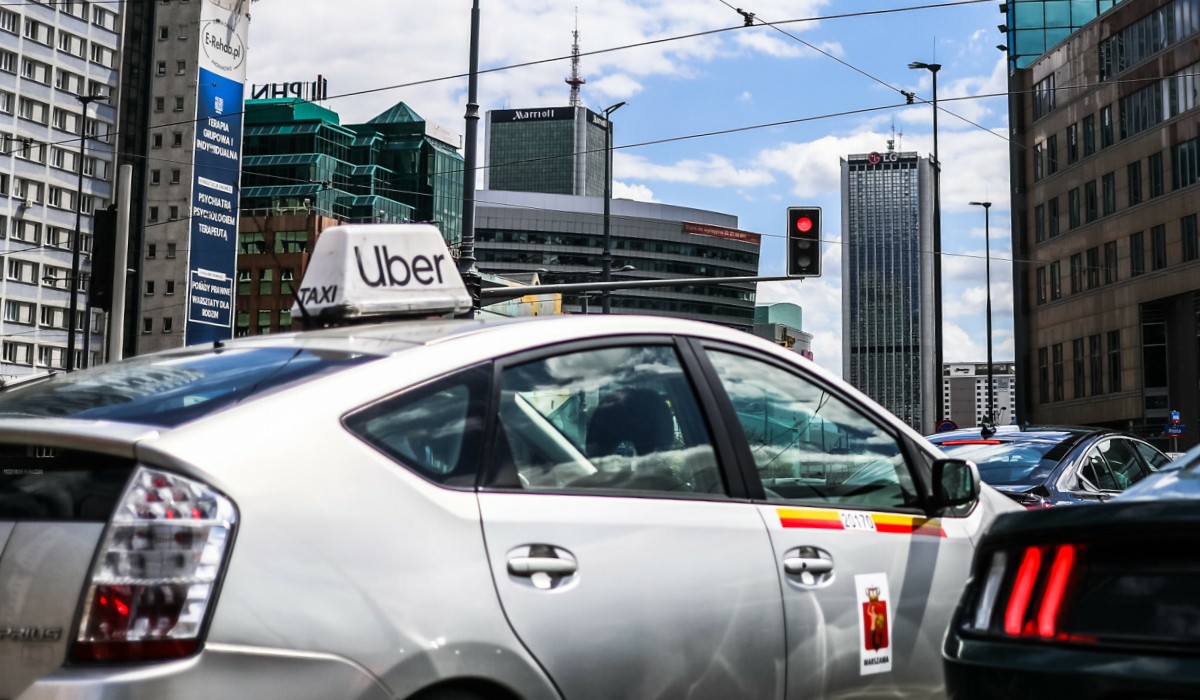 Kierowcy Ubera będą musieli mieć polskie prawo jazdy, przewidywane duże podwyżki cen kursów