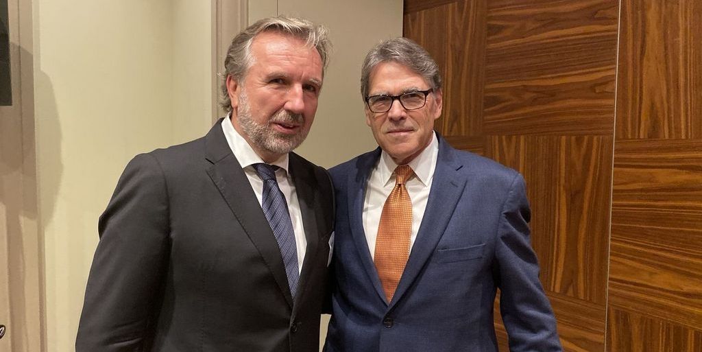 Najbogatszy Polak chce wybudować pierwszą polską elektrownię atomową 