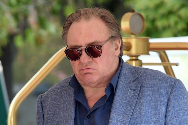 Depardieu jednak wstydzi się, że został Rosjaninem i ma na nadzieję, że "w domu" przyjmą go z powrotem