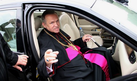 Andrzej Friszke: ksiądz Jankowski był p*dofilem i agentem bezpieki. Mamy na to dowody