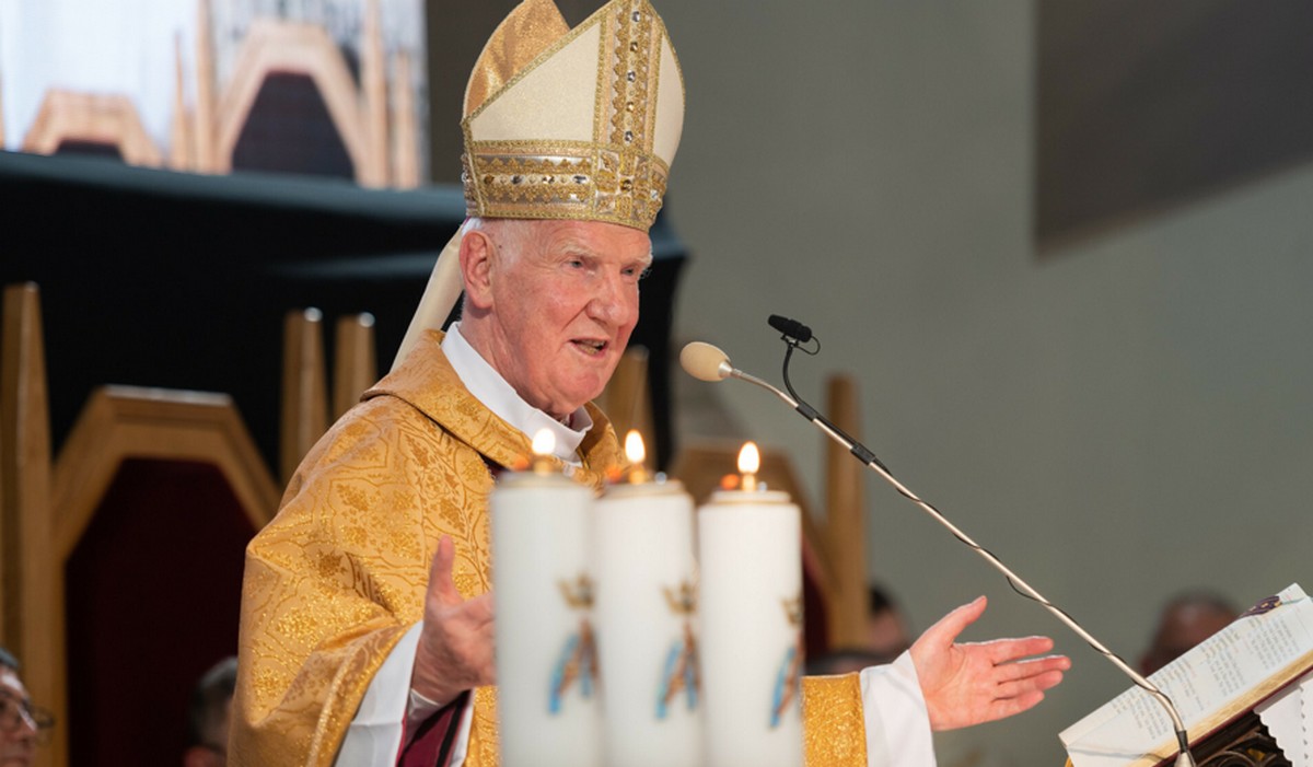 Biskup Dec na Jasnej Górze przypomniał, że in vitro jest "zakamuflowaną aborcją" i potępił sześćdziesiony donoszące do Watykanu