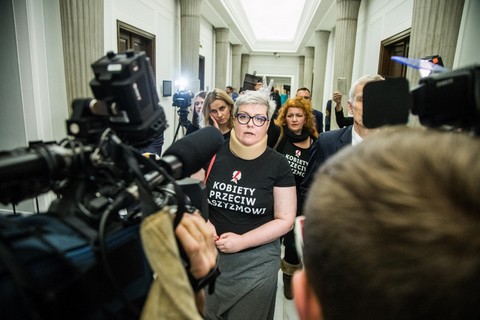 Elżbieta Podleśna: potraktowano mnie jak najgorszego kryminalistę