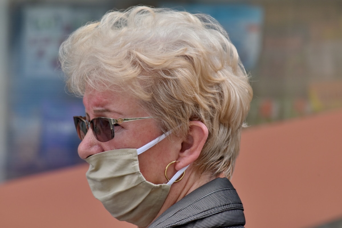 Na Słowacji z powodu rosnącej liczby zakażeń trwa stan wyjątkowy, od 5 października także w Czechach