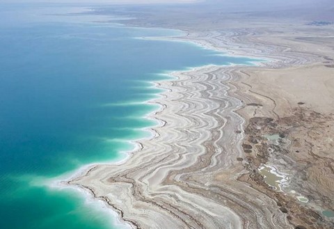 Naukowcy alarmują: Morze Martwe wysycha. Poziom wody spada co roku o 1,5 metra