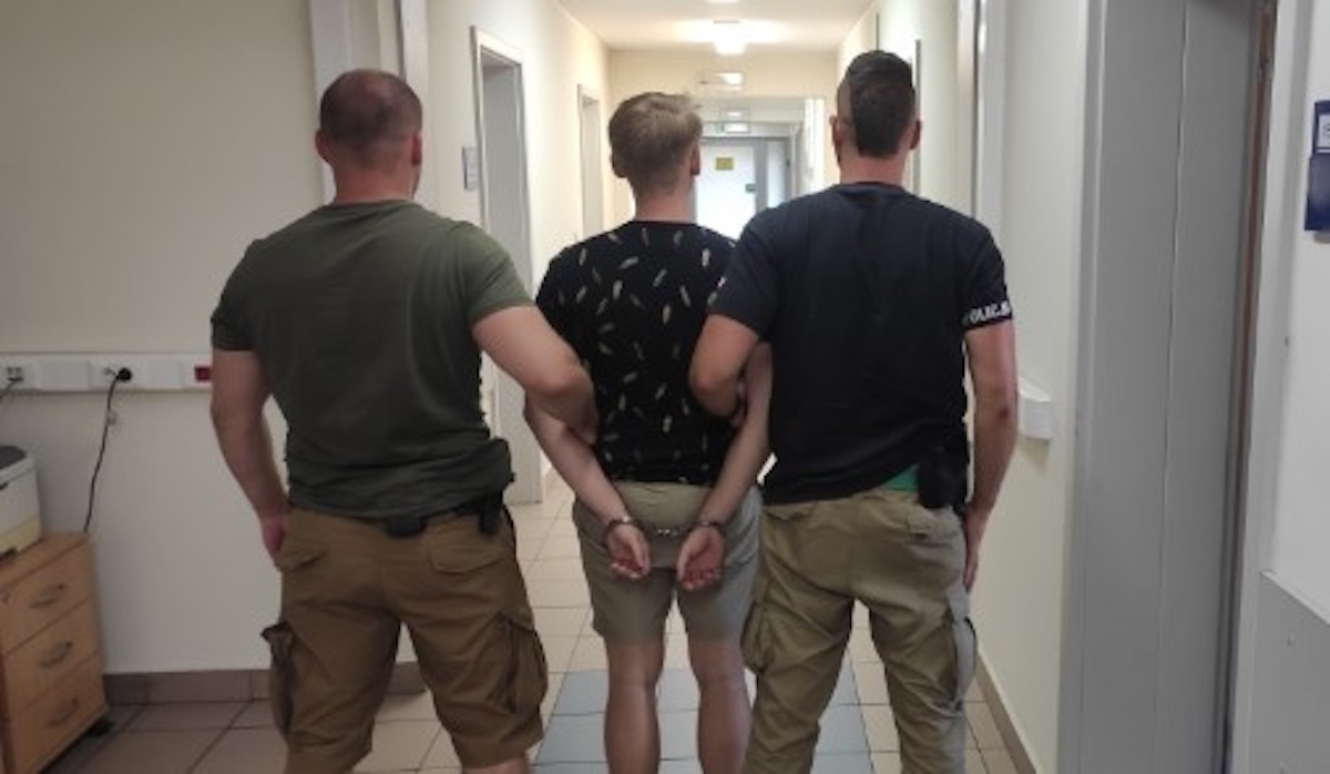 Libiąż: oszuści naciągnęli kobietę, podając się telefonicznie za policję, przysłali fałszywego kuriera po poręczenie