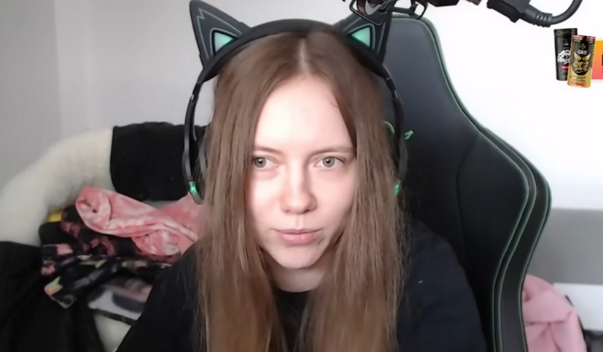 Streamerka Kasix, która dostała udaru na żywo, wróciła przed kamerę, nie może biegać i chodzić na palcach