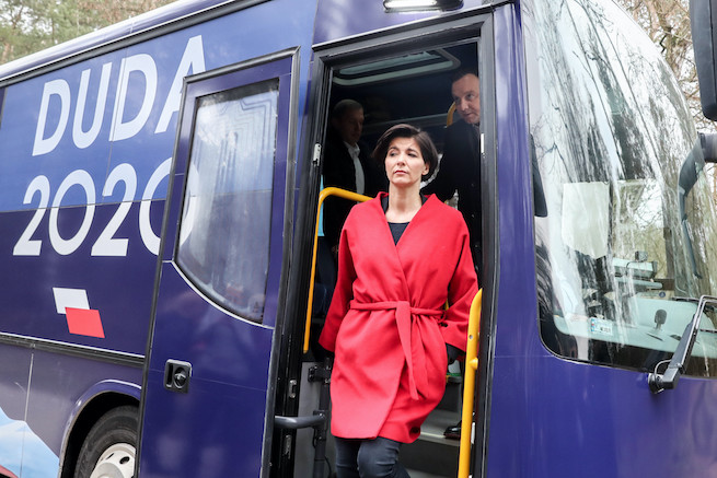 Pogryziony przez szefową sztabu Dudy ujawnił nagranie rozmowy ze strażą miejską