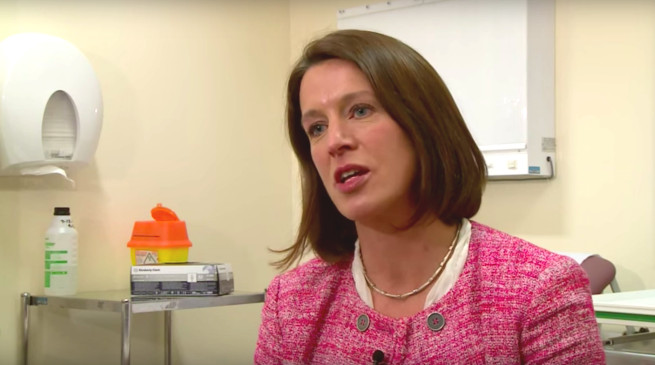 Szkocja: naczelna lekarz podała się do dymisji po tym, jak media przyłapały ją na wycieczce