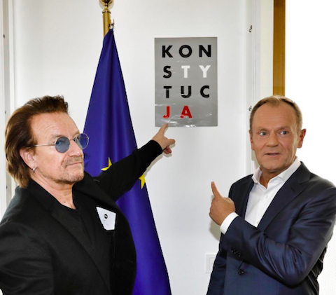 "Konstytucja" słowem roku 2018. Wyprzedziła "szumidło" i "smog"