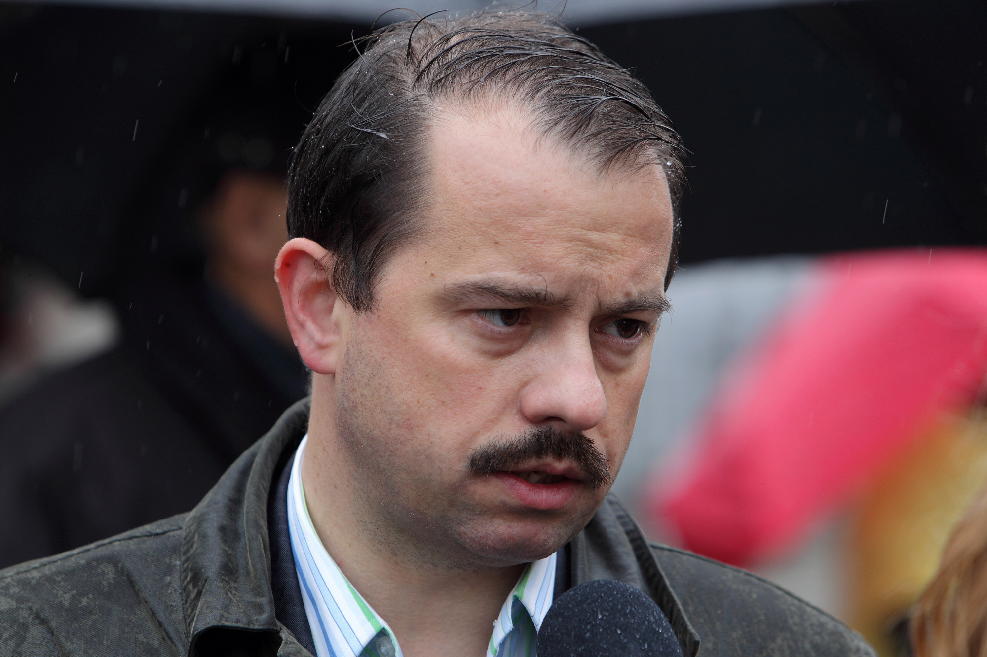 Artur Zawisza znów prowadził bez prawa jazdy, został złapany przez policję