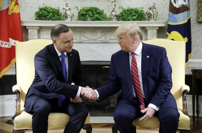 Duda obiecał Trumpowi wysłanie misji medycznej do Chicago