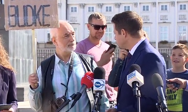 Mężczyzna przerwał konferencję Trzaskowskiego: pan jest wrogiem Polski