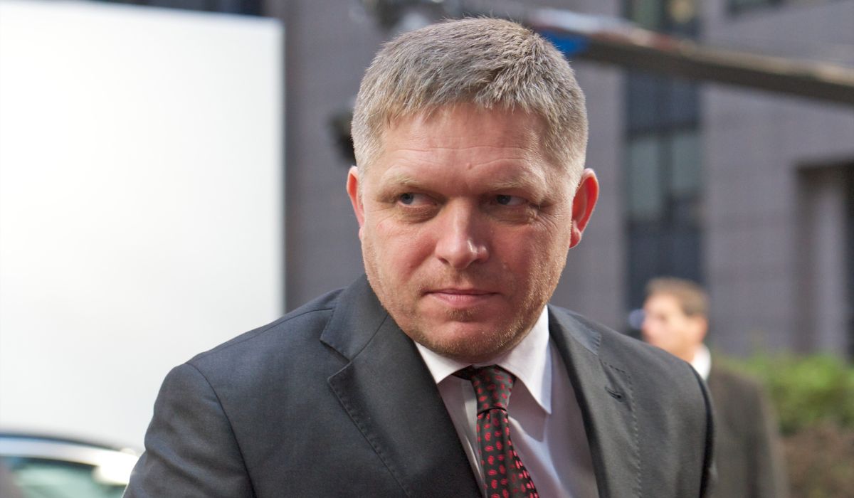 Słowacja: premier wprost łasi się do Putina, Ukrainie radzi oddanie terytorium, żeby zakończyć wojnę