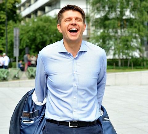 .Nowoczesna znowu ma klub w Sejmie. Uratował ją były polityk PO