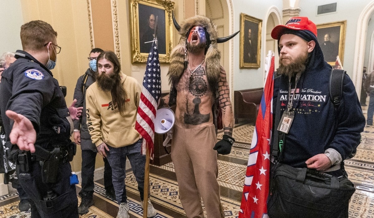 USA: według sondaży szturm cieszy się poparciem ponad 20%, Kapitol zostanie ogrodzony