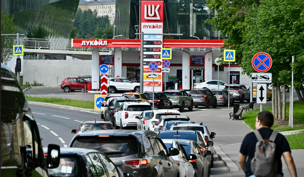Rosja: chińskie samochody zaczęły masowo psuć się od kiepskiej benzyny