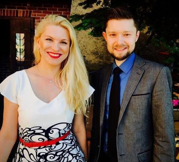 Mróz i Bonda rozstali się. "Nie jesteśmy już razem"