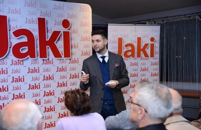 Jaki w TVP Info: ludzie Platformy stają w obronie przestępców, bo chcą zwiększyć poparcie w zakładach karnych