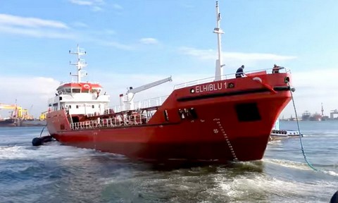 Załoga statku uratowała imigrantów, kiedy chcieli odstawić ich do ojczyzny, imigranci porwali statek