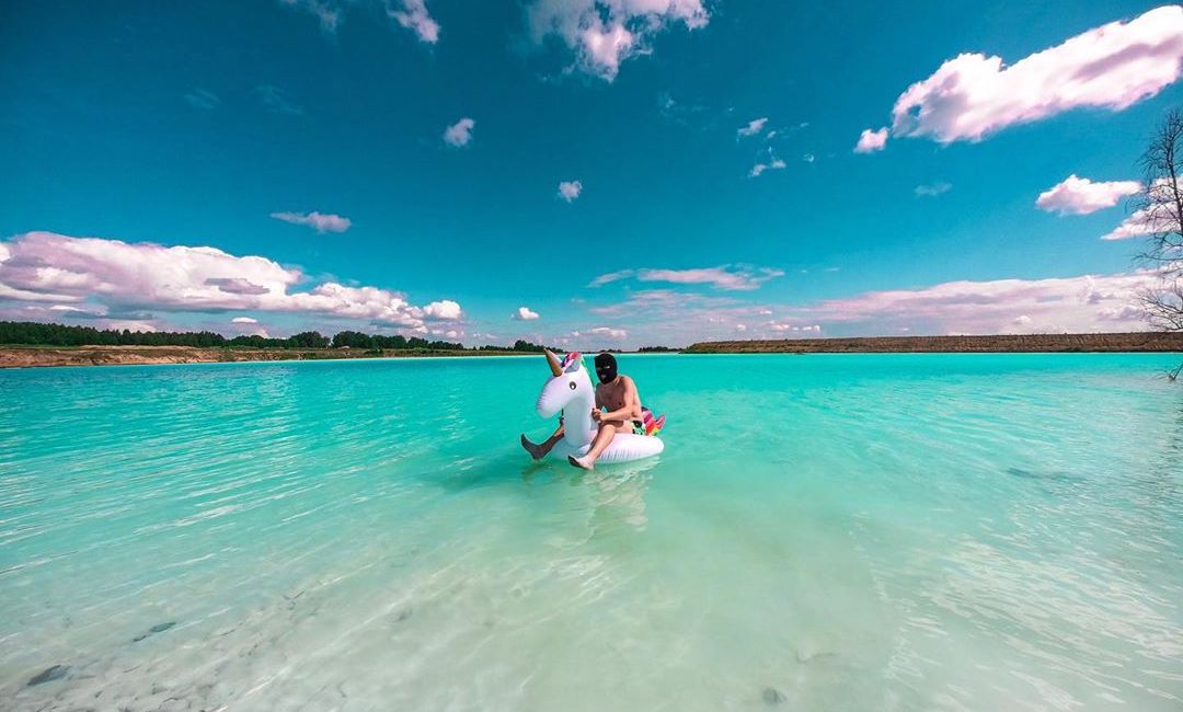 Elektrownia na Syberii ma problem z instagramerami. Przyjeżdżają kąpać się w jeziorze z odpadami