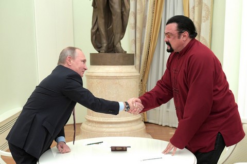 Steven Seagal mianowany przez Putina specjalnym przedstawicielem MSZ Rosji