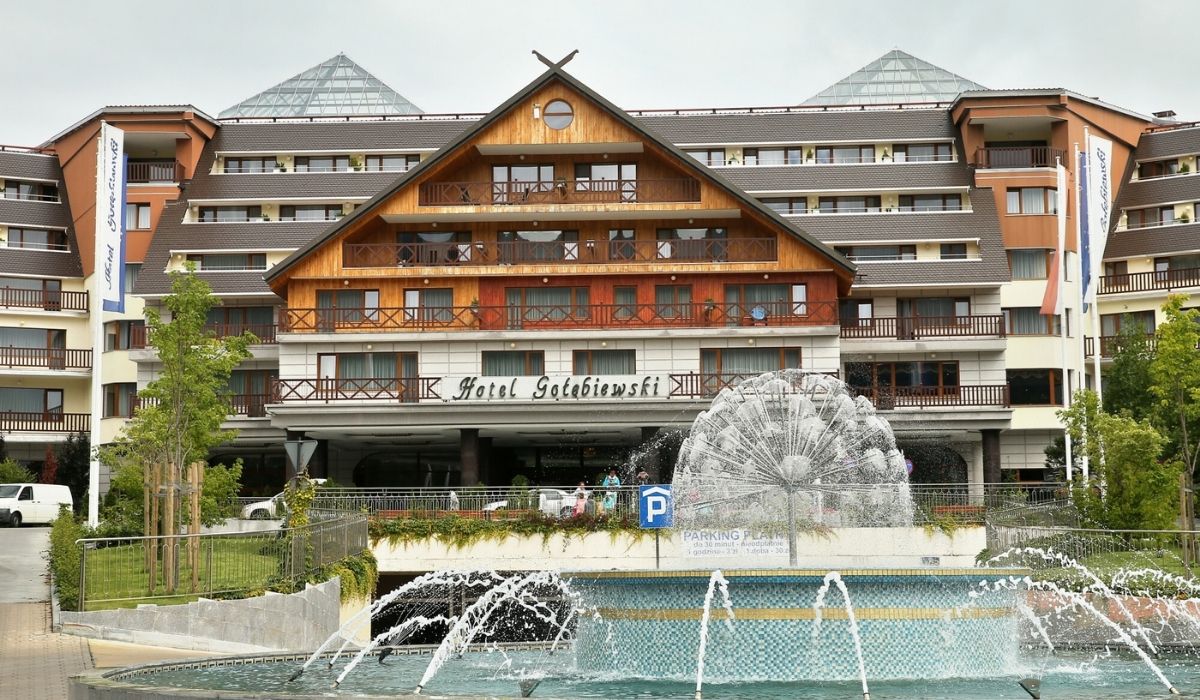 Właściciel sieci hoteli Gołębiewski mówi o szybkim bankructwie, banki nie chcą dawać kredytów