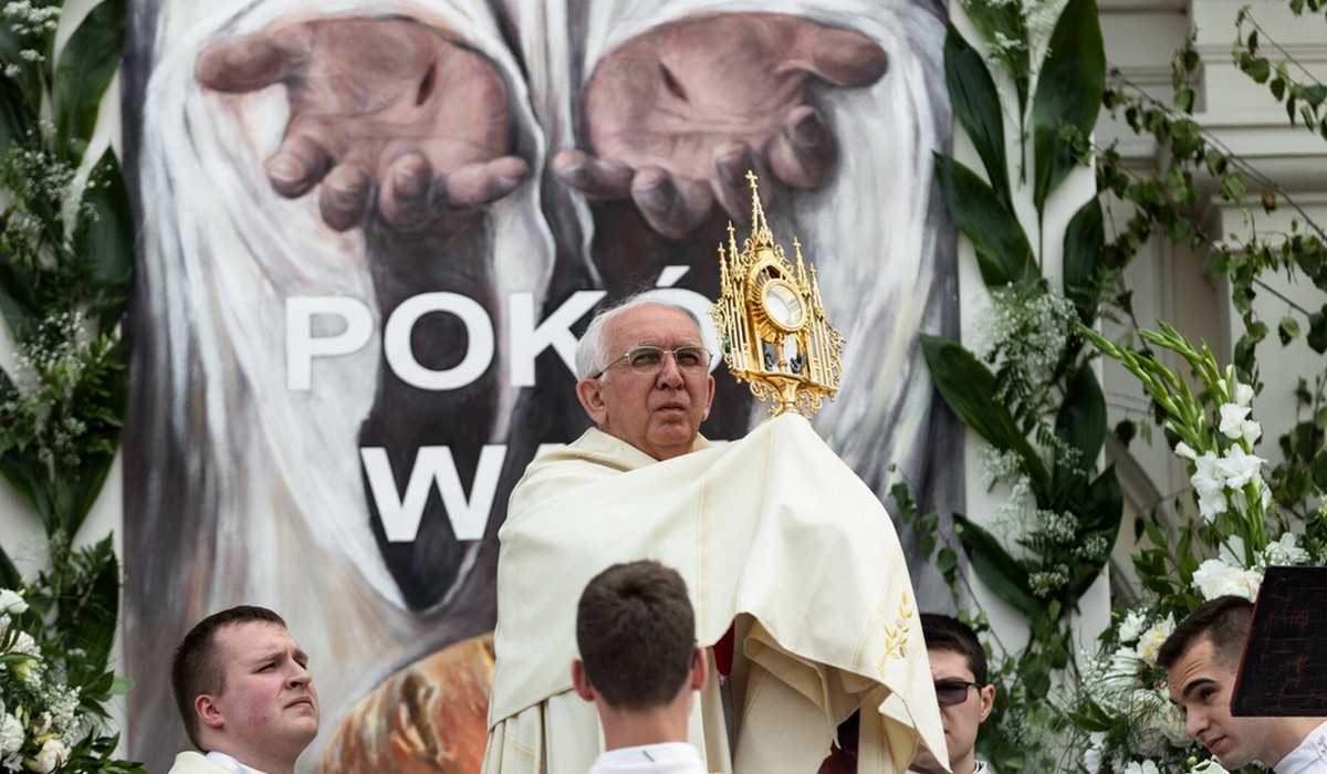 Arcybiskup Depo był uprzejmy porównać aborcję do wojny w Ukrainie: ta sama zbrodnia, ta sama wojna