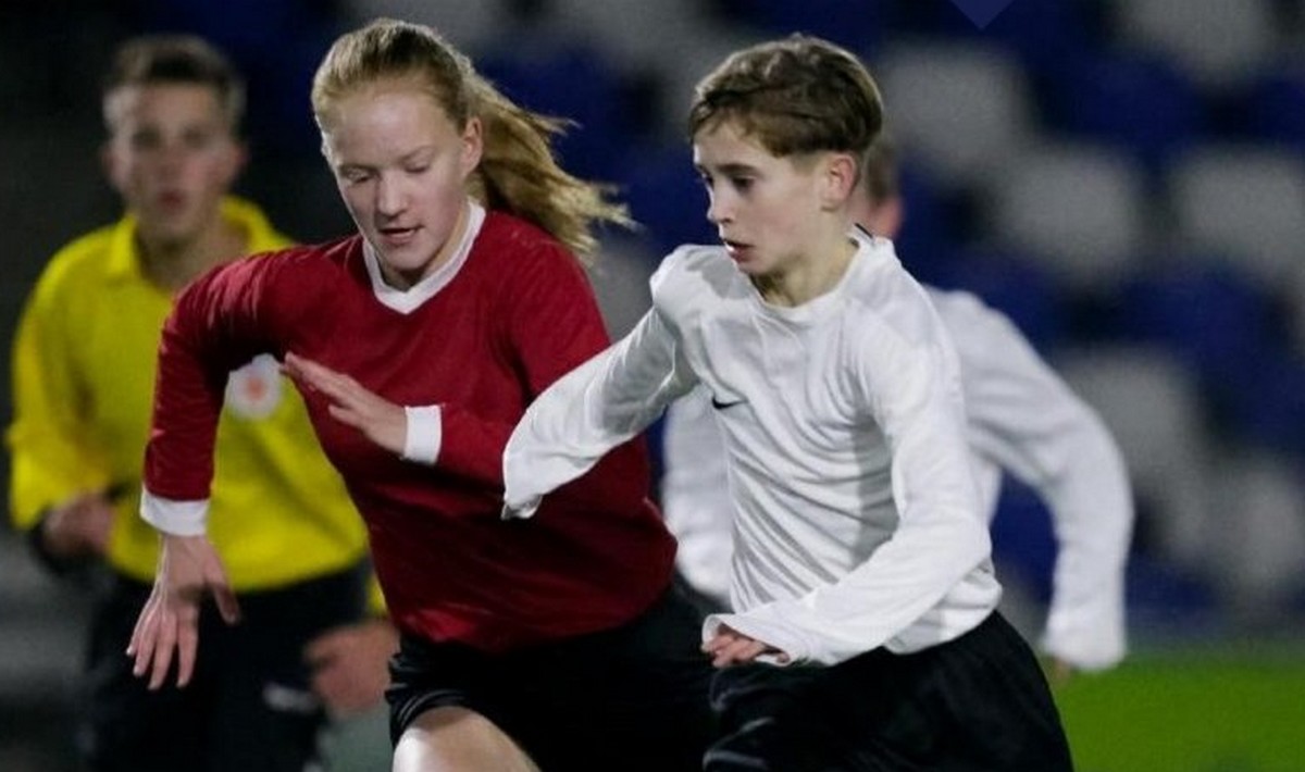 Holandia jako pierwsza wprowadza piłkę nożną z drużynami, w których grają kobiety i mężczyźni