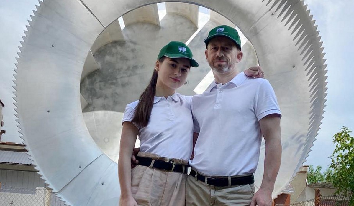 Krosno: majsterkowicz razem z córką zrobił przydomową turbinę wiatrową, projekt zdobywa coraz większe zainteresowanie