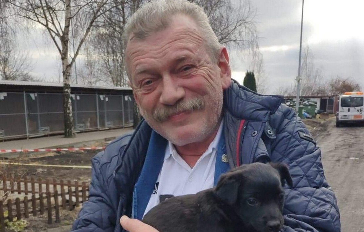 Patowójt Żelazkowa wziął szczeniaka ze schroniska, cyknął fotkę i oddał po kilku dniach