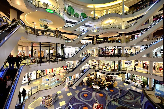 Centra handlowe odżyły: szacunki wskazują, że 80% klientów wróciło