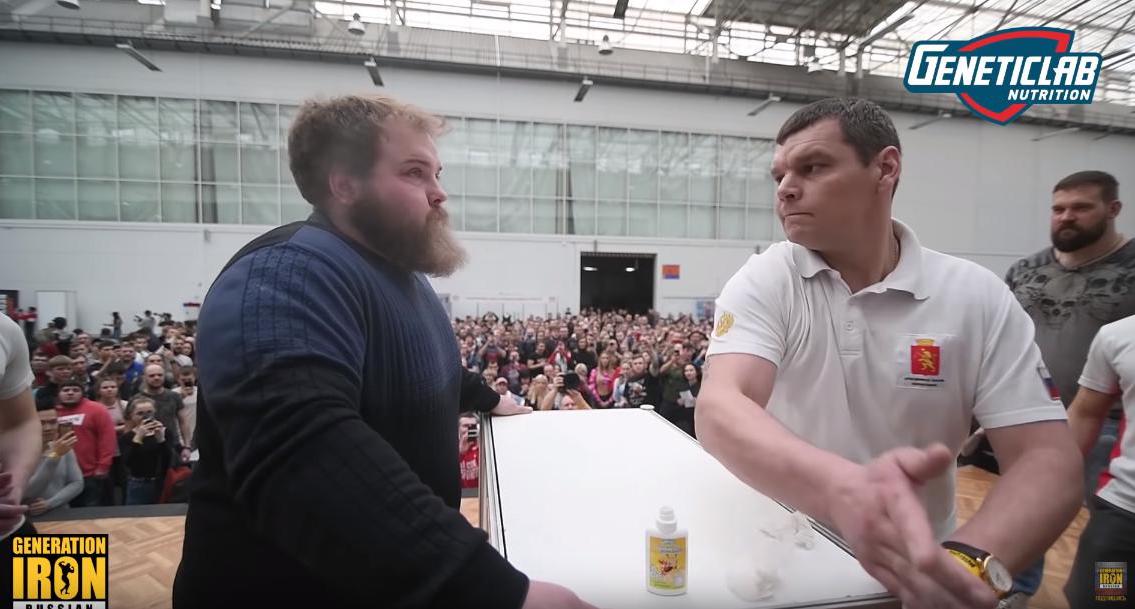 Syberia: pierwsze na świecie zawody w dawaniu sobie nawzajem z liścia