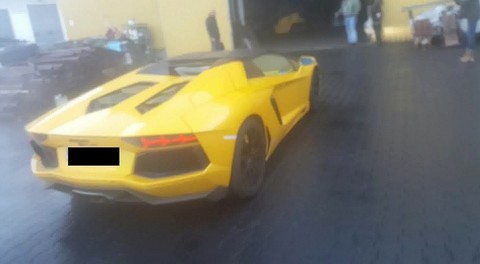 Zaginiony właściciel lamborghini, Jacek Ptaszek, zrzekł się prezesury i pozbył się akcji Krezus SA