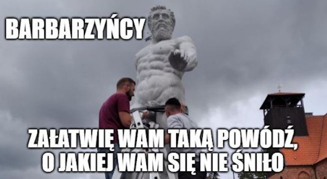 Turysta z Warszawy urwał benisa Neptunowi, szkody wyceniono na 30 000 zł